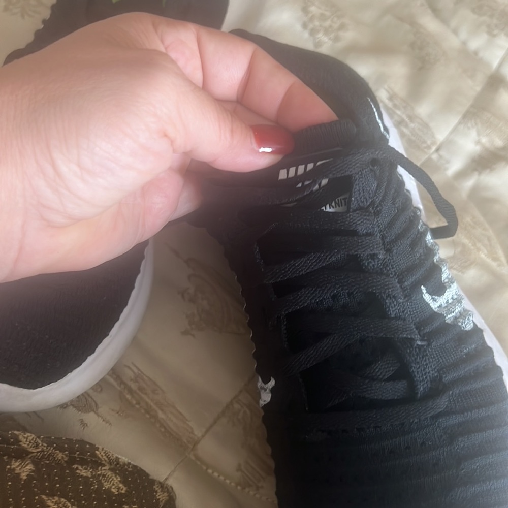 Nike - Picture 5 of 5